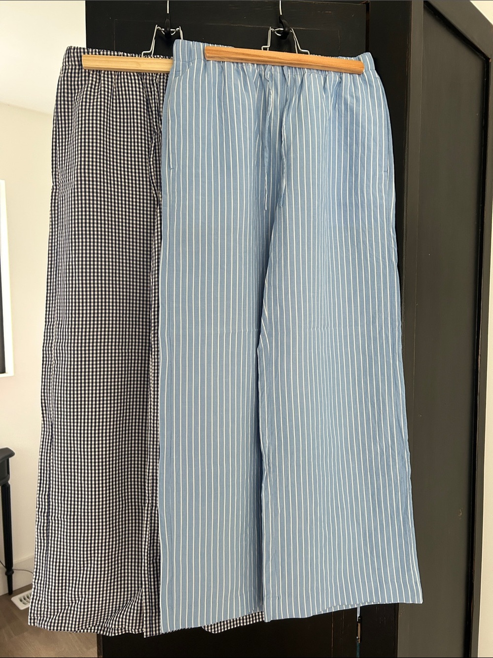 Bundle of Aritzia Lodge Pants | Cruise Linen | Size S |